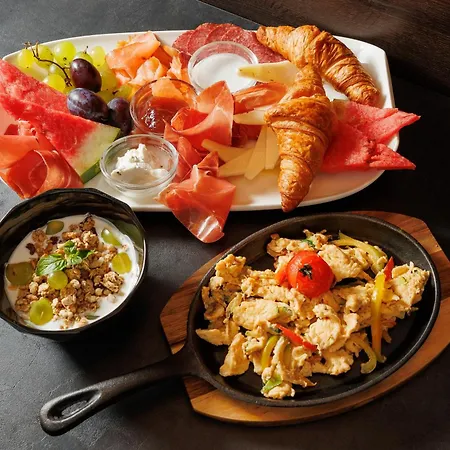 ベッド・アンド・ブレックファスト Premium Heritage 4*