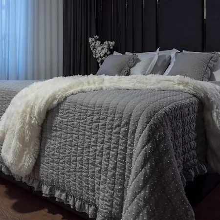 לינה וארוחת בוקר Premium Heritage זאדאר